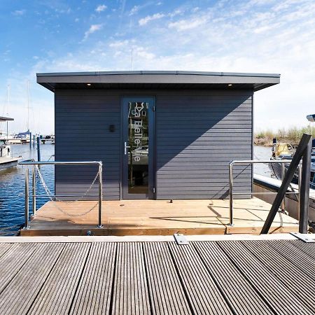 Beautiful Houseboat In Marina Of Volendam Otel Dış mekan fotoğraf