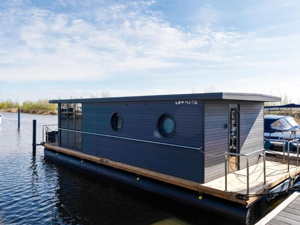 Beautiful Houseboat In Marina Of Volendam Otel Dış mekan fotoğraf