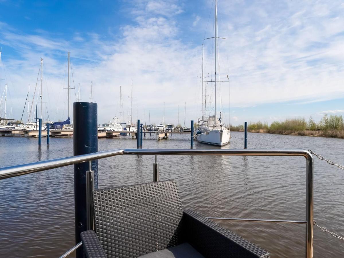Beautiful Houseboat In Marina Of Volendam Otel Dış mekan fotoğraf