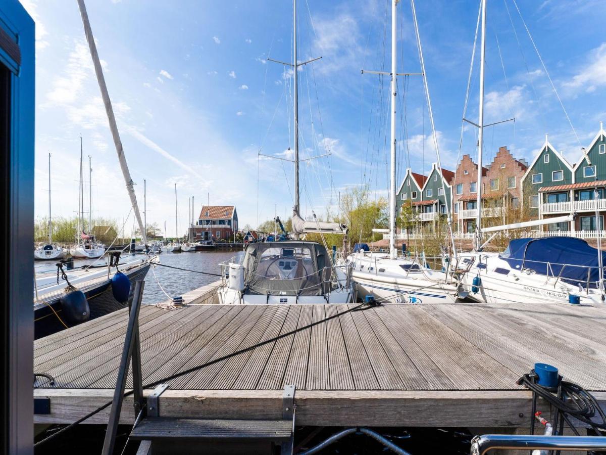 Beautiful Houseboat In Marina Of Volendam Otel Dış mekan fotoğraf