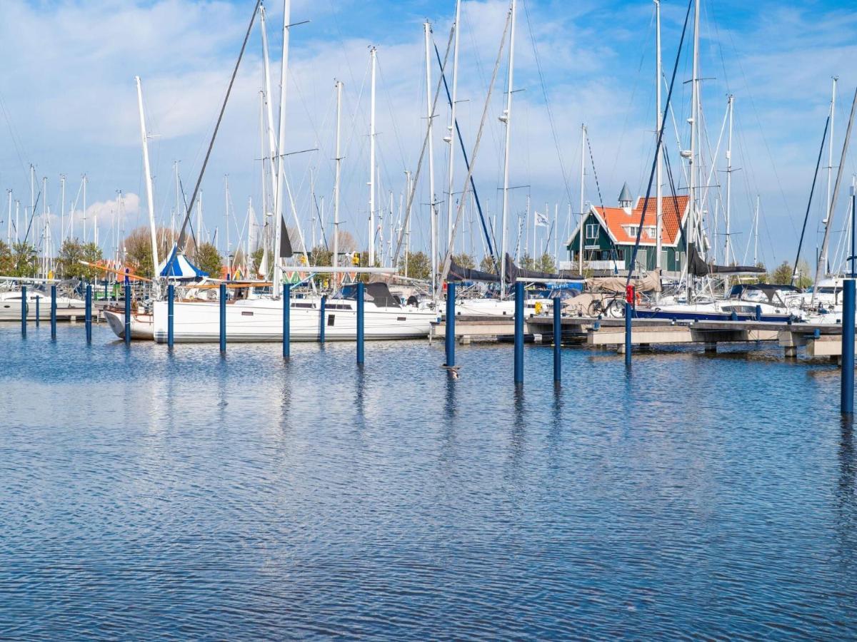 Beautiful Houseboat In Marina Of Volendam Otel Dış mekan fotoğraf